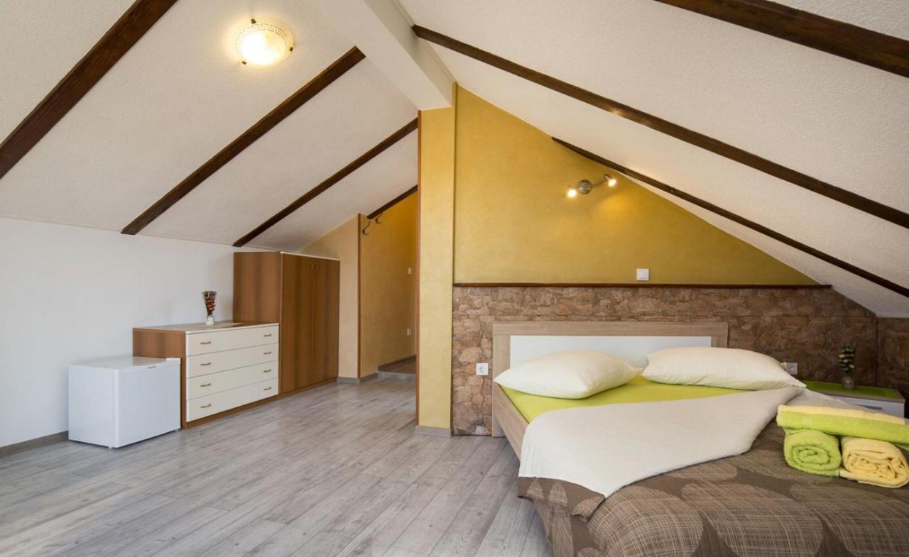 Accomodation Noki21 Rovinj Bagian luar foto